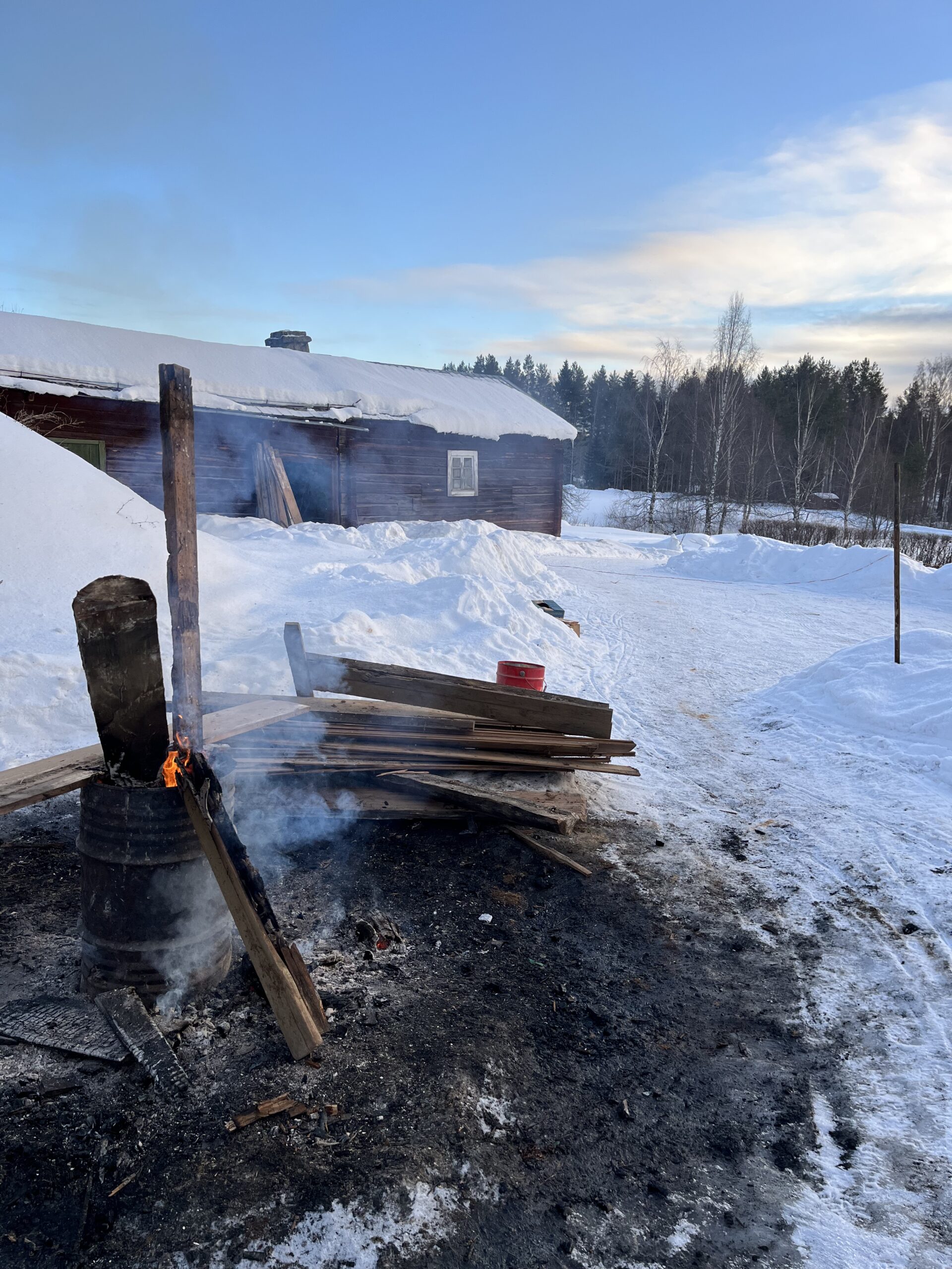 De stookton staat aan bij Friluft Sweden tijdens de verbouwing